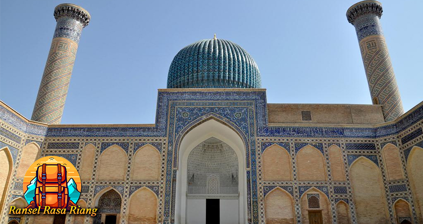 Uzbekistan Destinasi Wisata Halal Terbaik