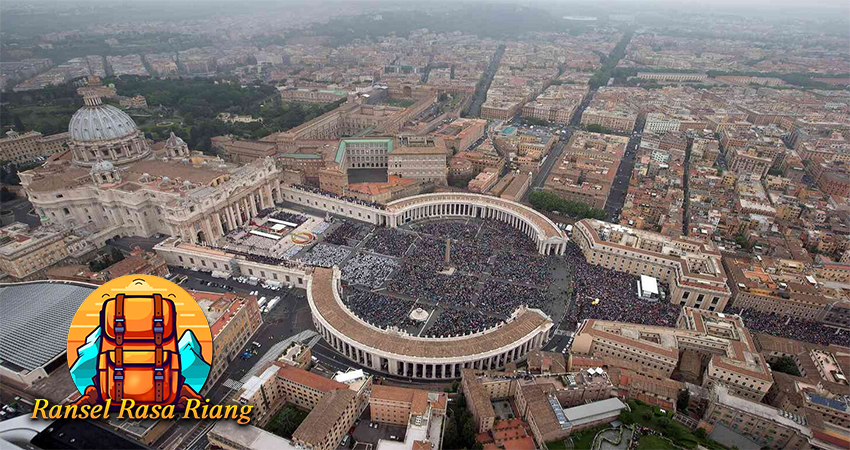 Merasakan Kedamaian di Tengah Kota Vatikan